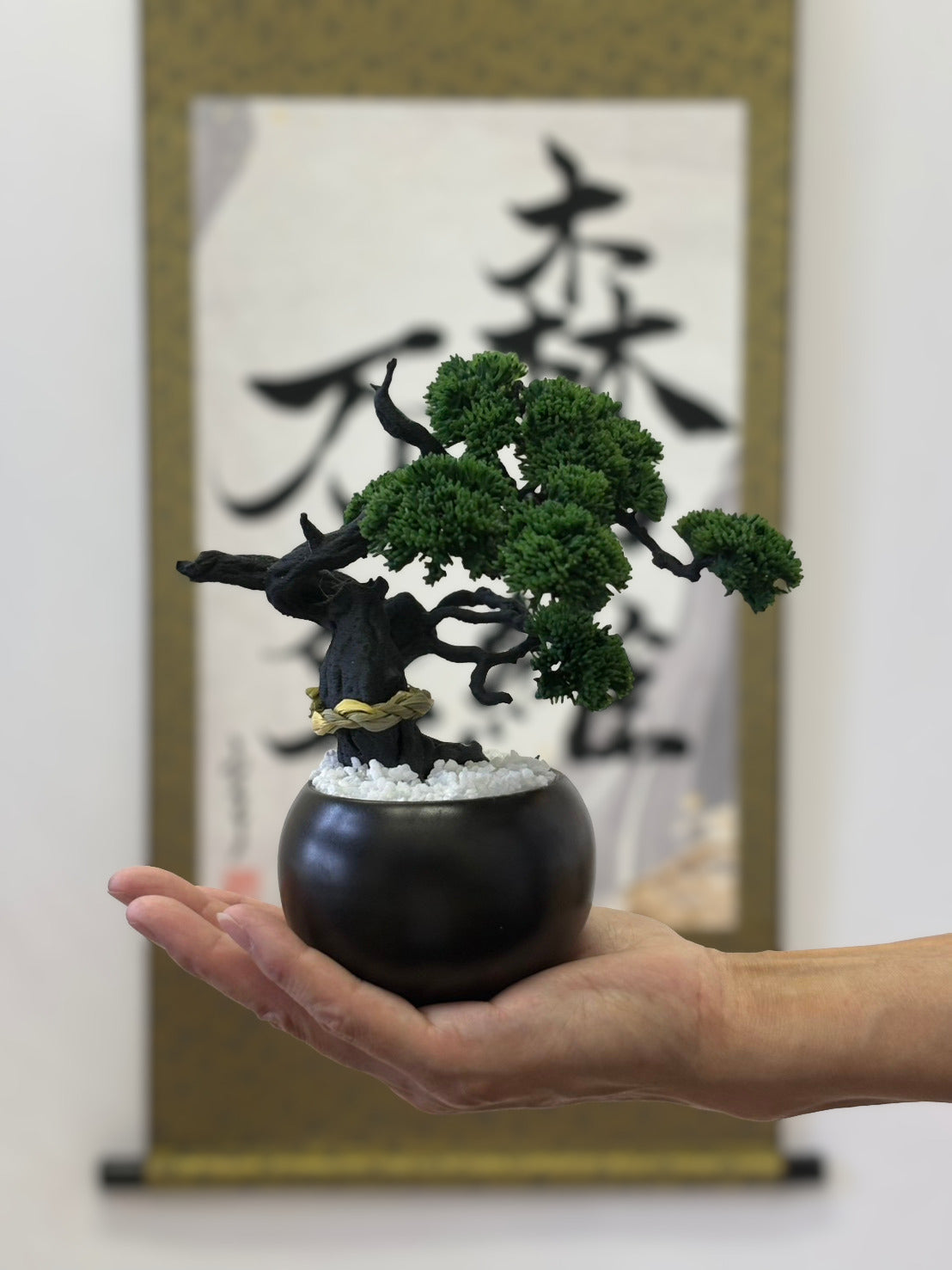 Mini Japanese Bonsai Object with Torii -Green